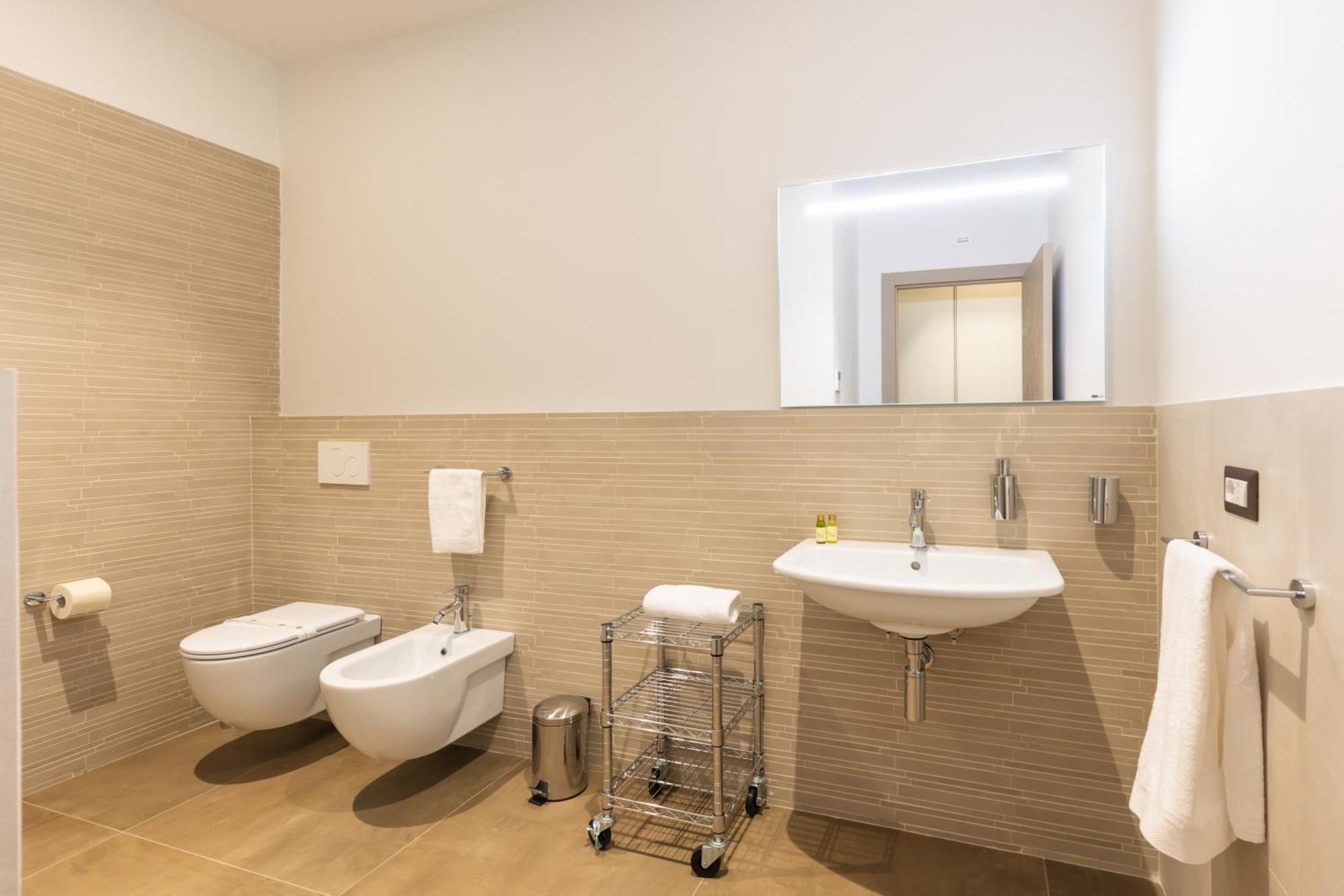 Exclusive Perugia Getaway - Apartments With Shared Pool & Parking Eksteriør billede